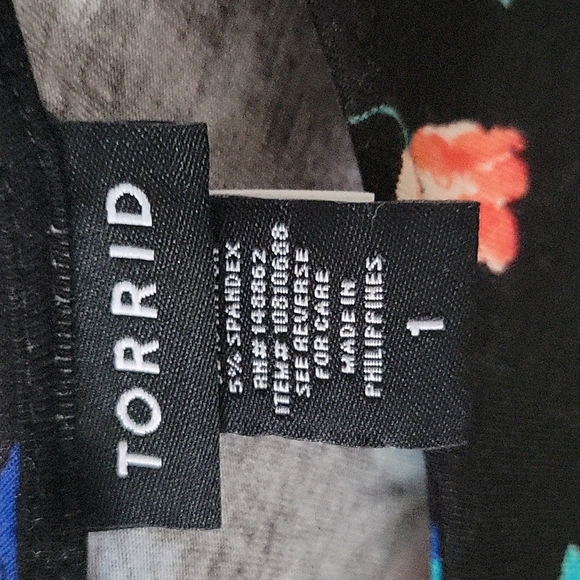 Torrid Floral Camisole Top - Picture 3 of 7